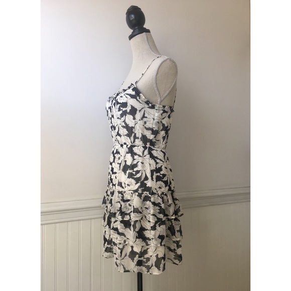 American Eagle Black and White Floral Dress 00 - Picture 3 of 9